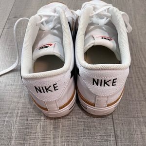 Nike size 10 shoes